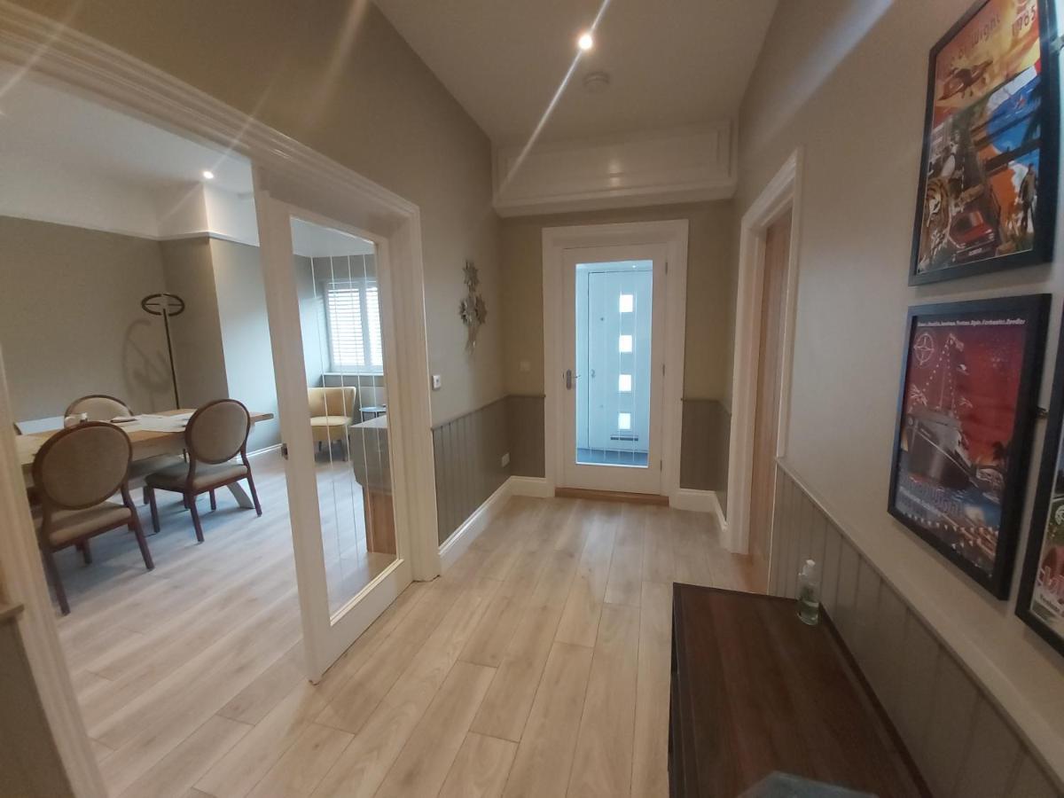 Bay House Bed & Breakfast Totland  Bagian luar foto